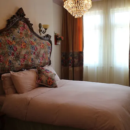 Szálloda Nensie's Boutique
