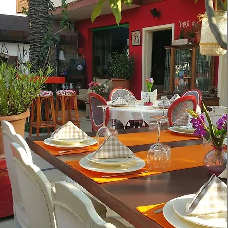 Nensie's Boutique